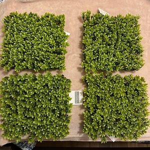 Target Bullseye Boxwood Tile Greenery Decoration (4 pieces)